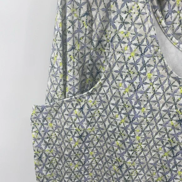 NIC+ZOE Active Wear Jacket with matching Tank Top - Picture 7 of 8